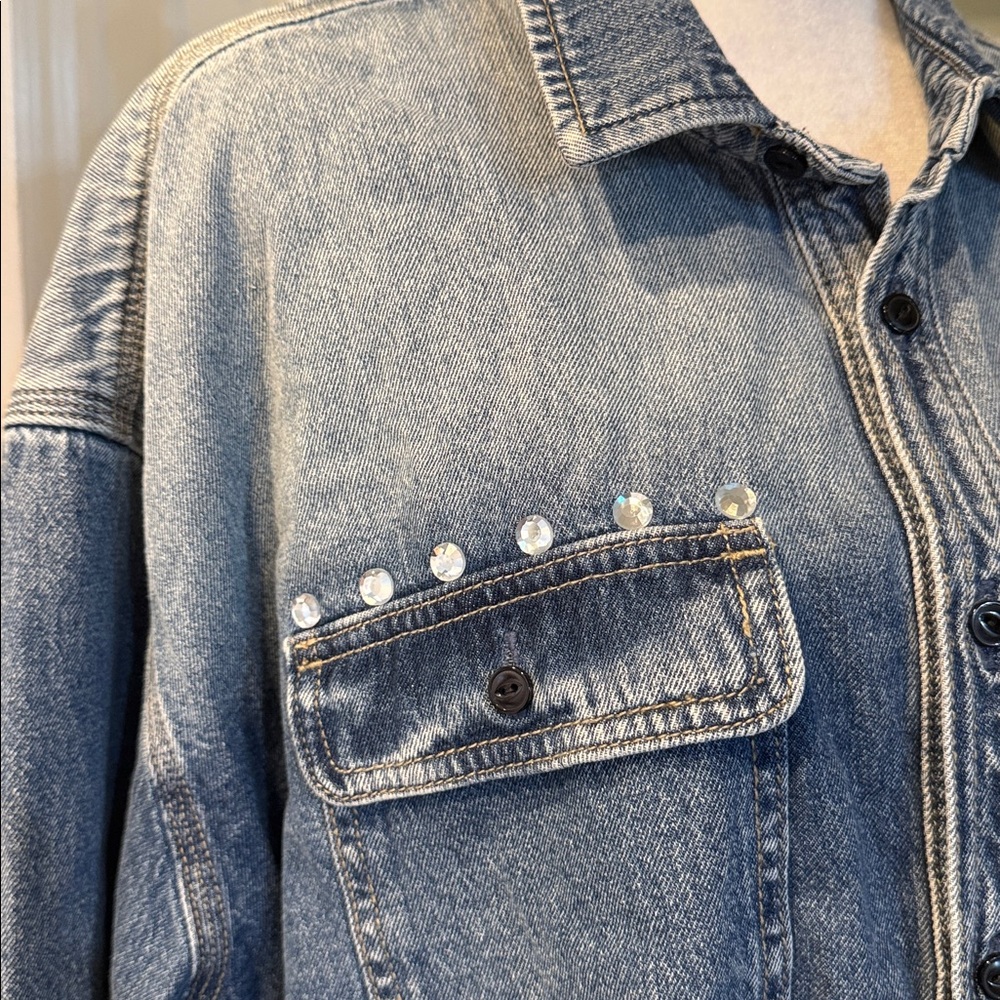 Rebecca Minkoff Jean Cropped Boxy Denim Shirt Jacket Crop Raw Hem Jewels XL - Picture 5 of 10